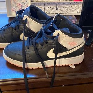 Nike Air girls sneakers